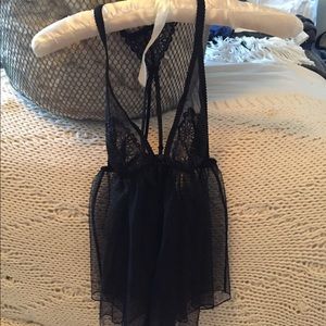 NWT- Victoria's Secret sz small lingerie top